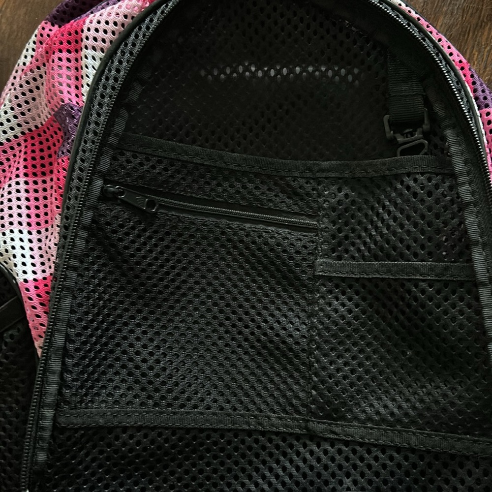 Large Adidas Mesh Backpack with Adjustable Straps - Picture 7 of 11